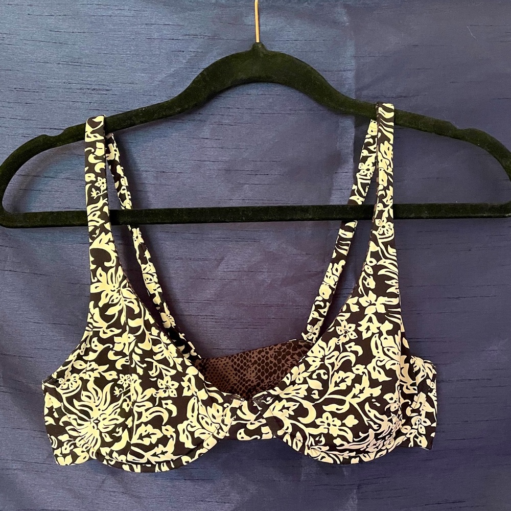 Acacia swimwear Manhattan top *RARE PRINT*
